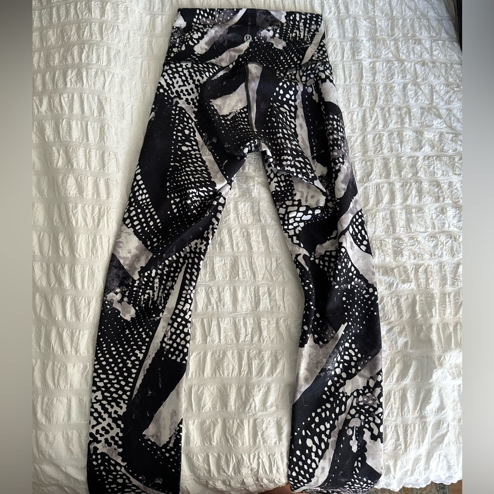 Lululemon Workout Leggings.